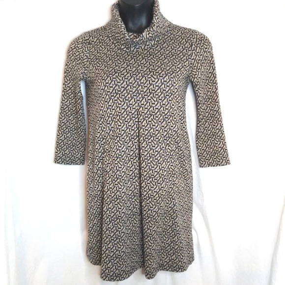 Tyler Boe Dresses & Skirts - Cute Comfortable Tyler Boe Dress EUC ❤️